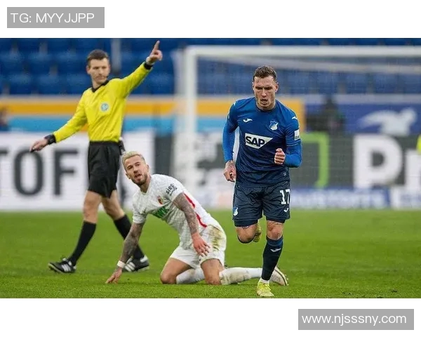 汉堡客场逼平弗赖堡，保持不败战绩稳定表现