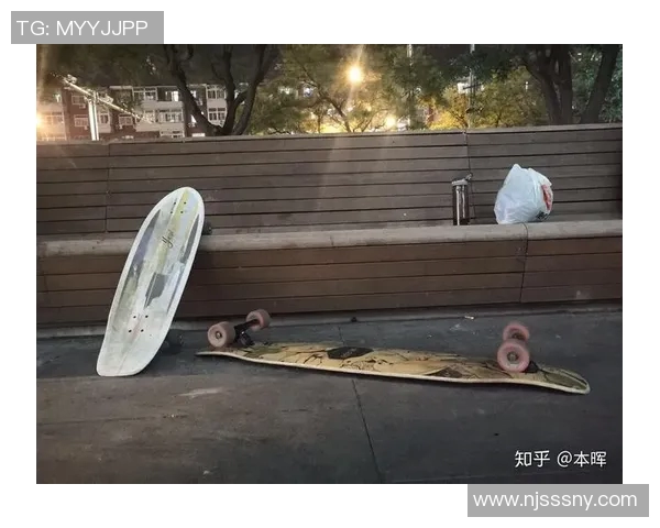 滑板与梦想交织的旅程：周静的深度对话与人生启示